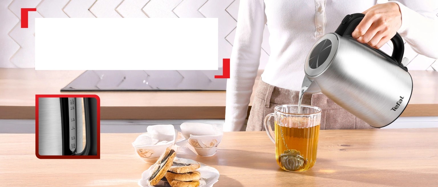 Прозоре віконце з мірною шкалою на корпусі чайника Tefal KI1R0DE0