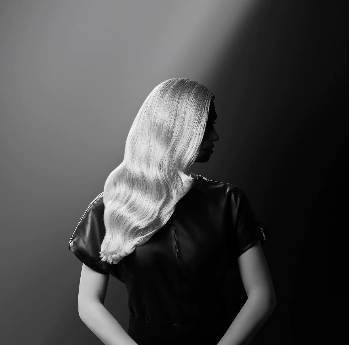 Фен Rowenta x Karl Lagerfeld Studio Dry CV581LF0