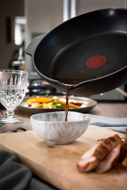 Сковорода Tefal Robusto 28 см E2490644
