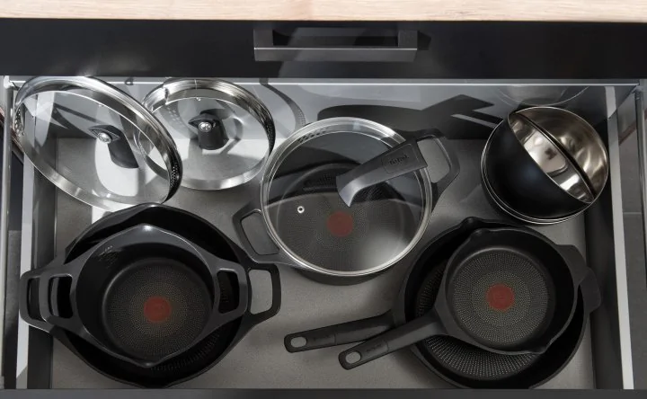 Сковорода Tefal Robusto 28 см E2490644
