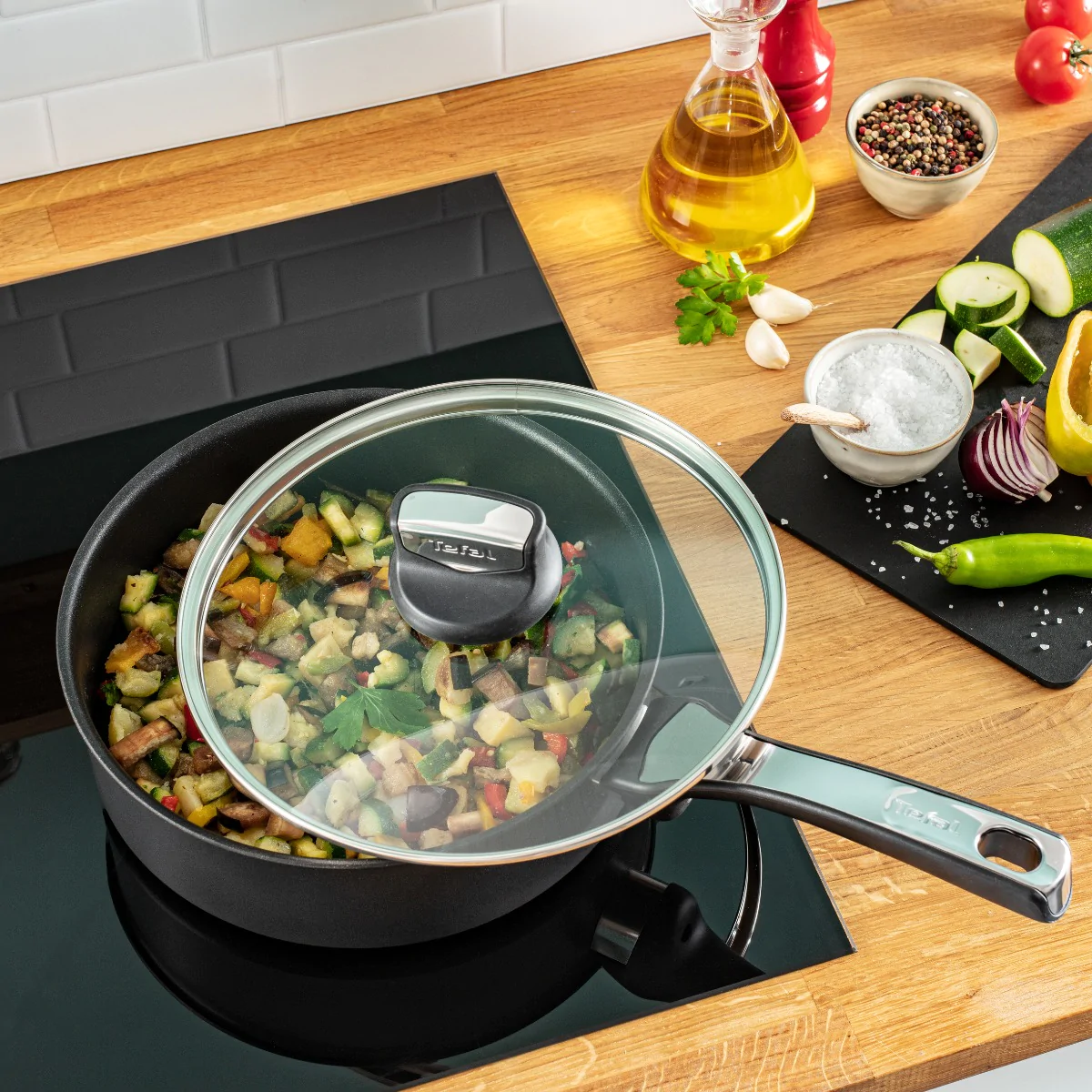 Сотейник с кришкою TEFAL  Unlimited ON 24 см G25932AZ