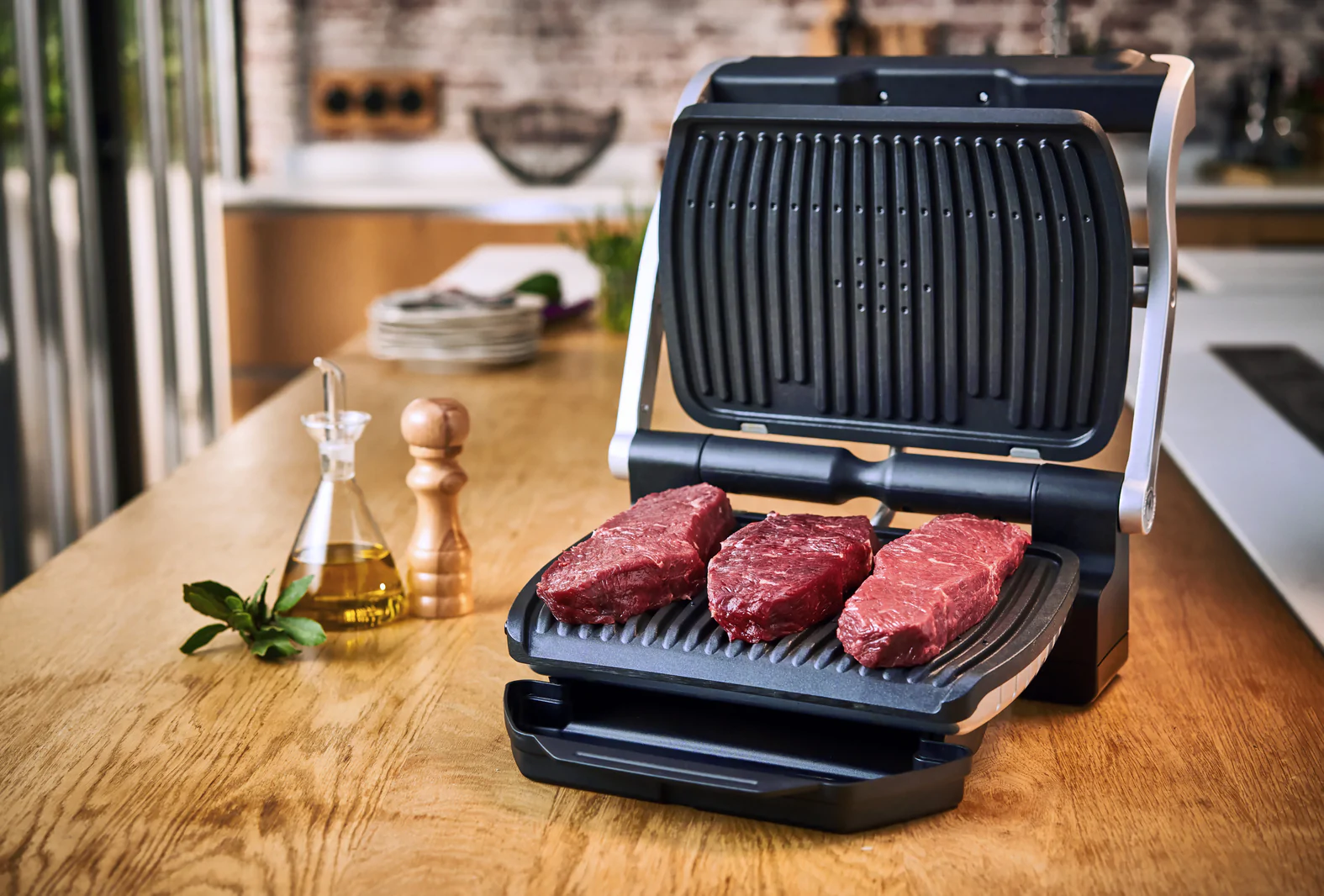 Гриль Tefal OPTIGRILL+ GC712D34