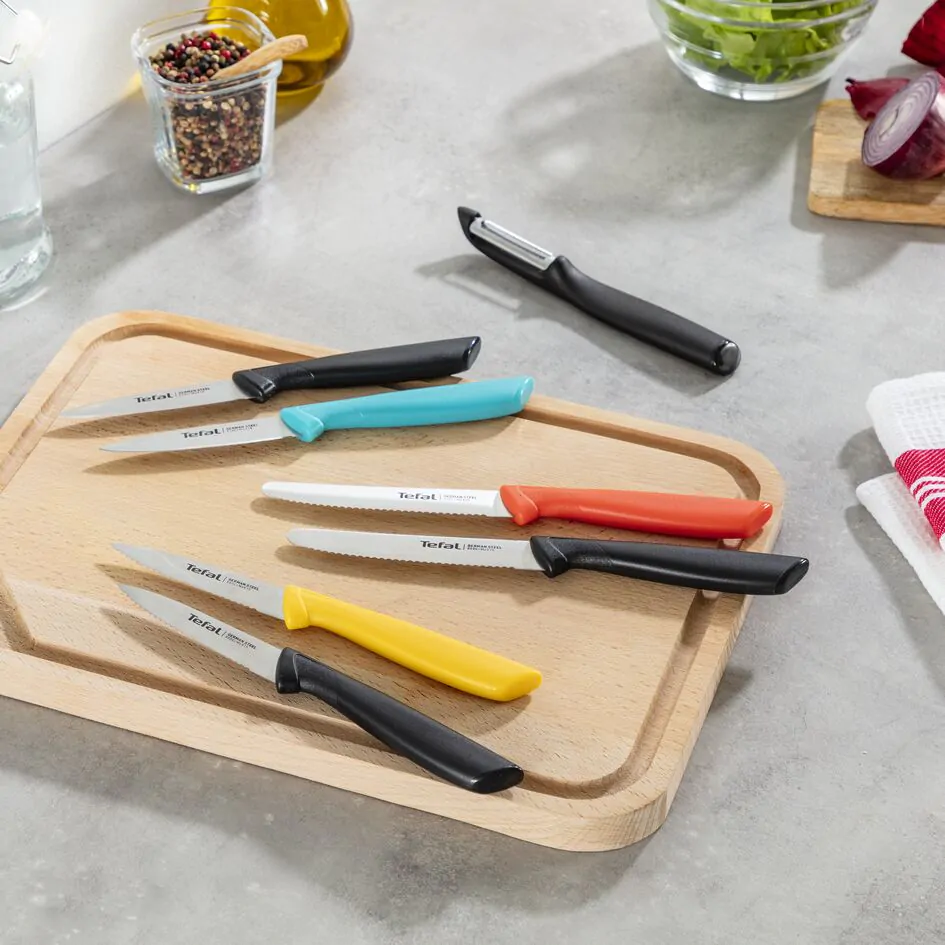 Ніж для овочів Tefal Color Food 8 см K2733204