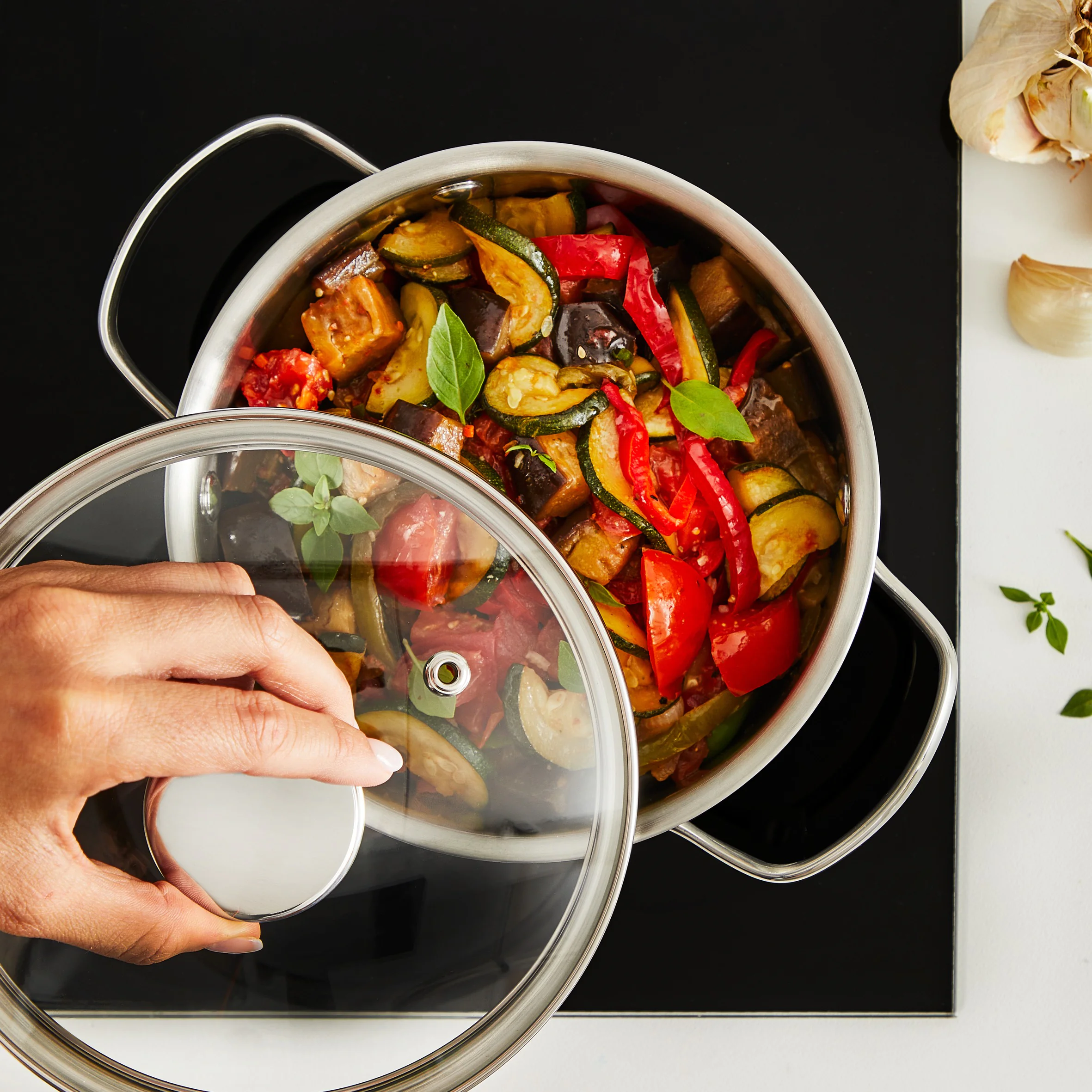 Каструля з кришкою Tefal Minis 14 см (1 л) H8743155