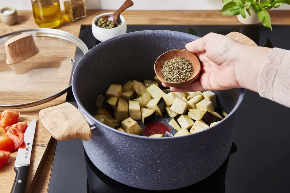 Кастрюля Tefal NATURAL FORCE  24 CM G2669053