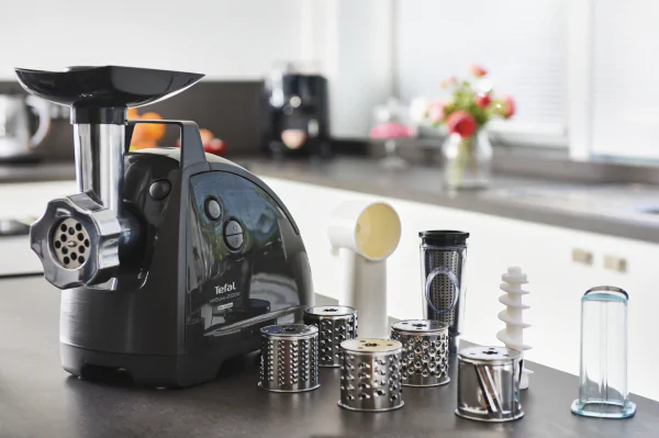 М'ясорубка Tefal HV8 PLUS 11в1 NE685838