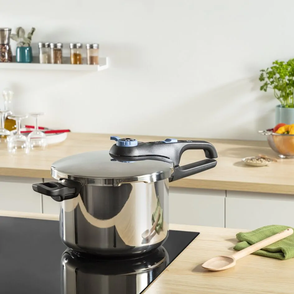 Скороварка Tefal Secure Trendy з паровим кошиком 4 л P2580402
