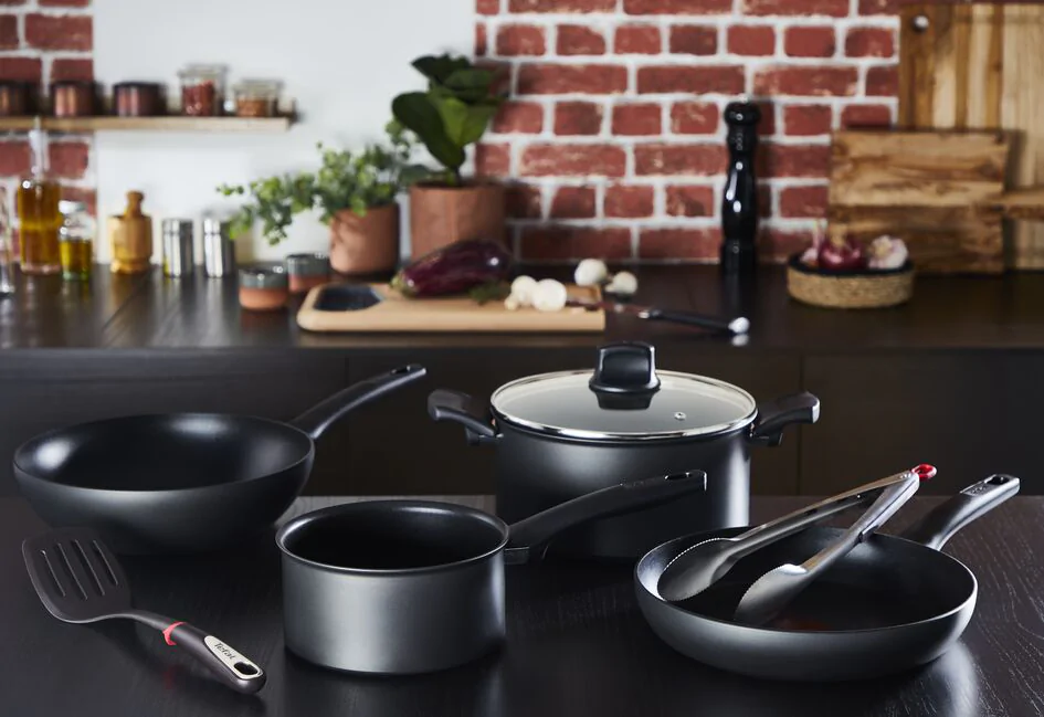 Сковорода Tefal Hard Titanium Pro 24 см G2880432