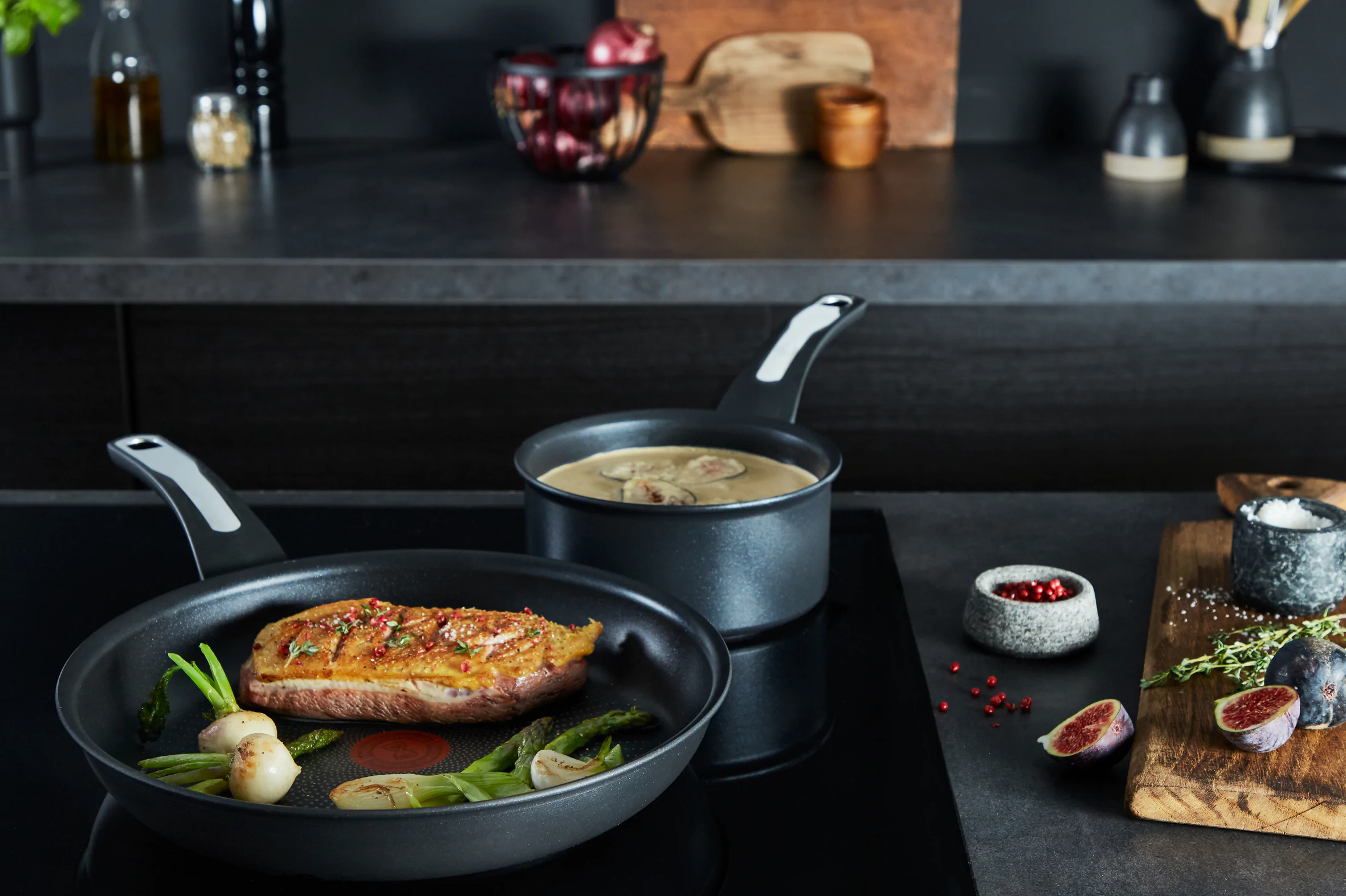 Сковорода Tefal Selection 24 см G2840473