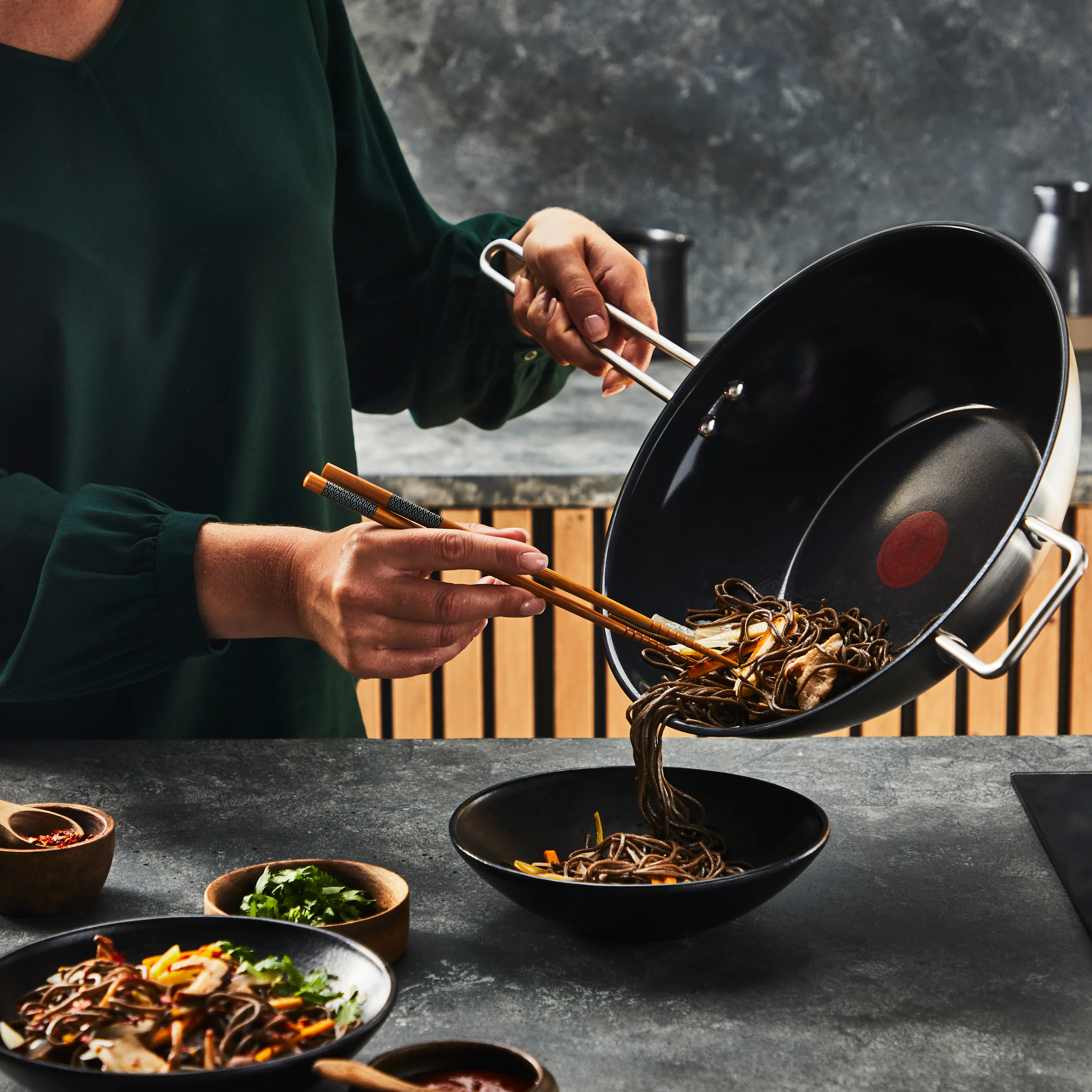 ᐉ Сковорода ВОК Tefal Nordica 28 см H8711955 ➡ купити в Україні