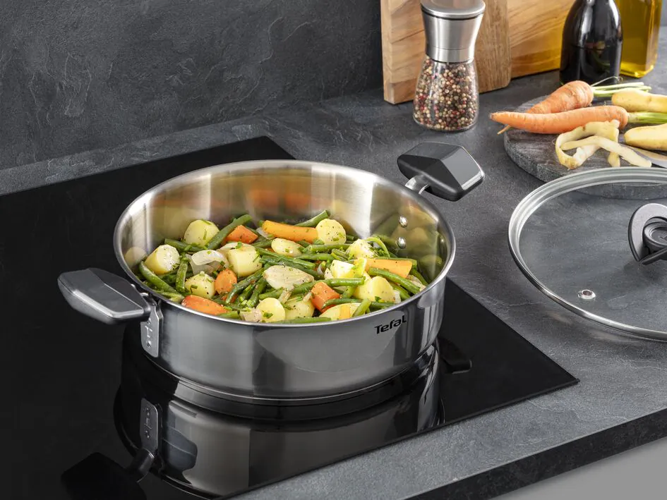 Сотейник з кришкою Tefal Emotion+ 24 см E3067045