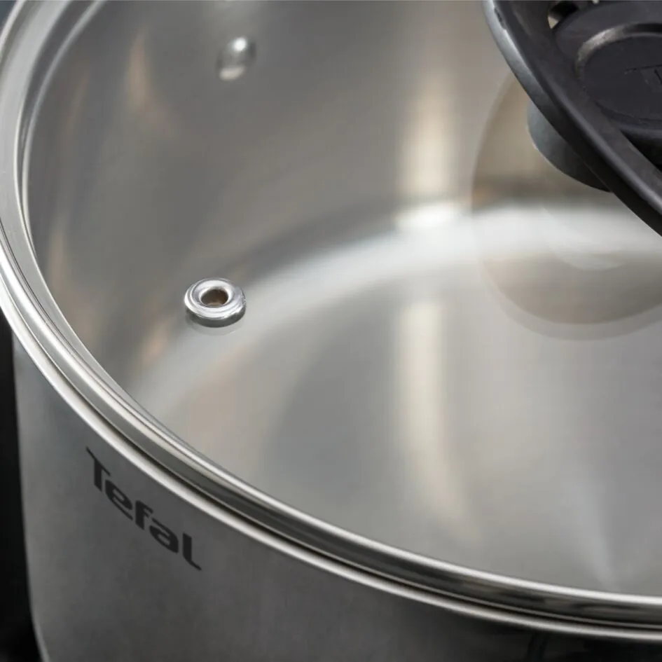 Сотейник з кришкою Tefal Emotion+ 24 см E3067045