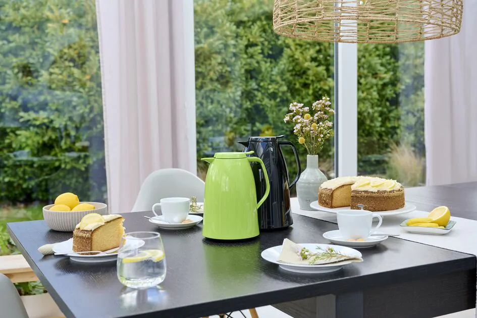 Термоглечик Tefal Mambo 1.5 л Чорний K3037212
